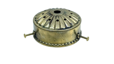 Glasholder i mat messing. Gribekant mellem 61 - 71 mm. 1960.