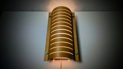 Klassisk skandinavisk design. Ikea væglampe V9906. Lod eller vandret montering. Udgået model.