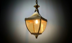 Heritage messing vestibule lampe fra 1960. Ø25. 80 cm fast nedhæng. Delvist nyt el. Pickup only