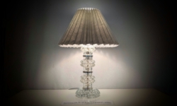 Skøn svensk glas bordlampe fra 1960. Fuld restaureret. Ny olivengrøn skærm. 50 cmH