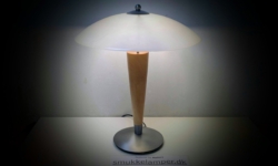 Stor Fransk Champi lampe. Ø40. Glas og Bøgetræ. 48 cmH.
1990.