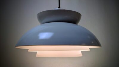 Skøn dansk design lampe fra 1960. Nyt el. Ø36. Få brugsspor. Original grå.