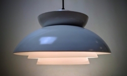 Skøn dansk design lampe fra 1960. Nyt el. Ø36. Få brugsspor. Original grå.