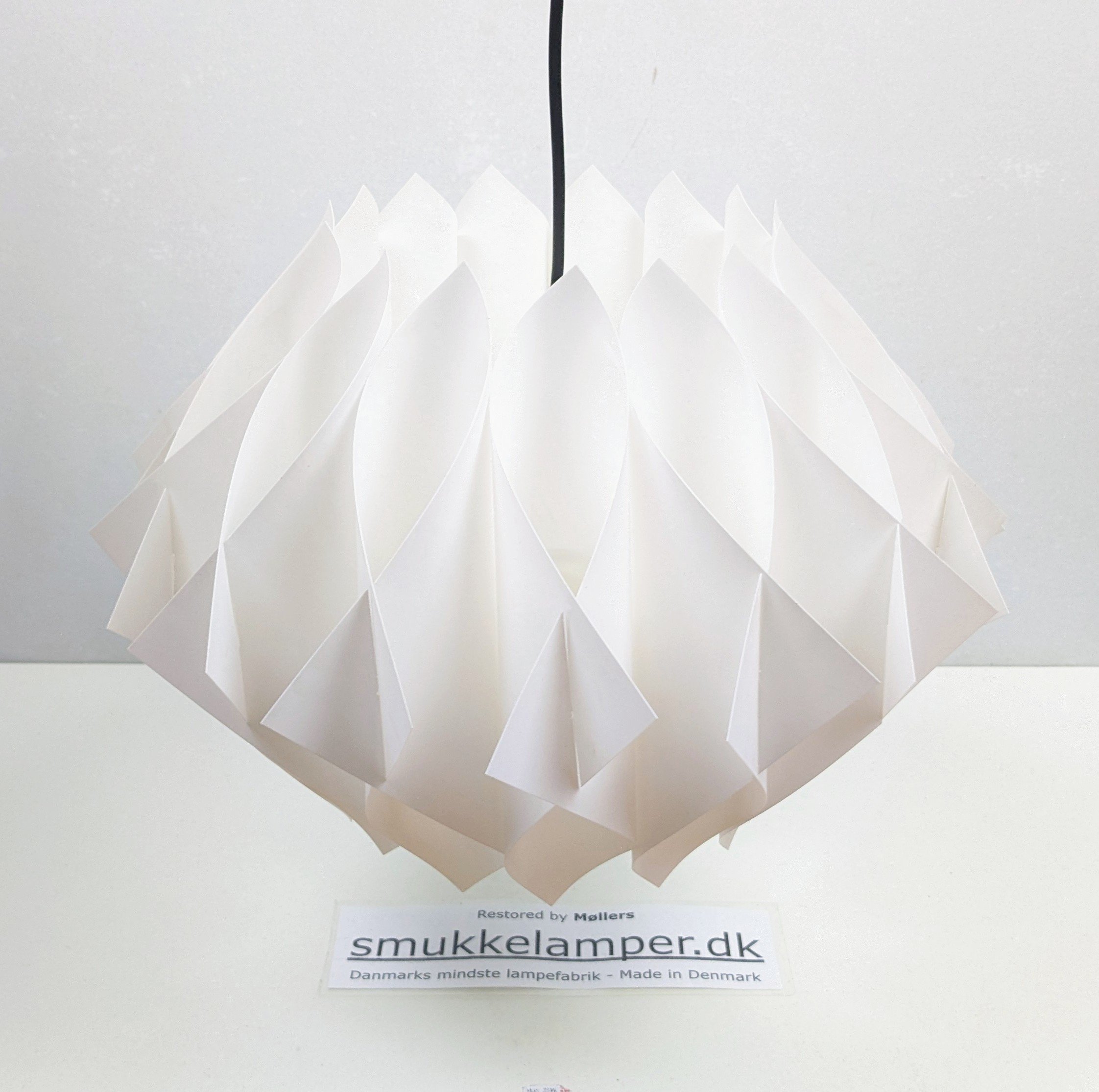 Skøn Butterfly lampe Hoyrup light. Lars Schiøler 1973. Ø44. Nyt el. Excellent condition. - Billede 6