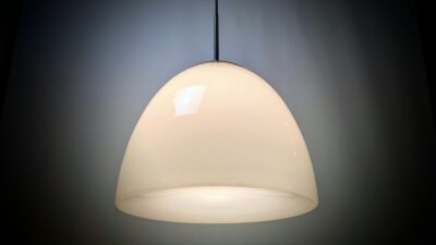 Ikonisk stor Louis Poulsen Delta pendel fra 1960. Ø34. Nyt el.