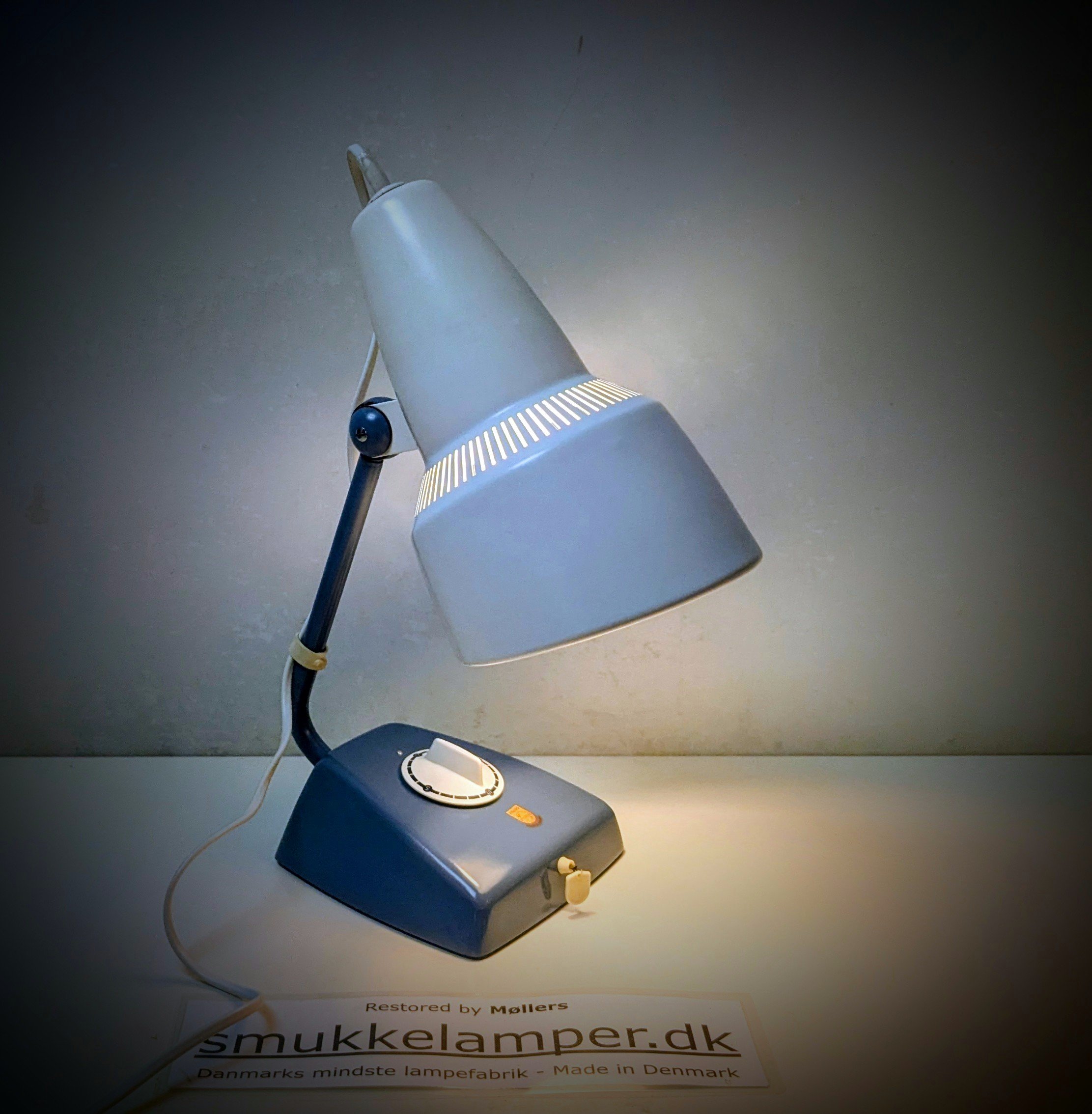 Special lavet skrivebordslampe fra 1960. Custom unika. Phillips. Nyt el.