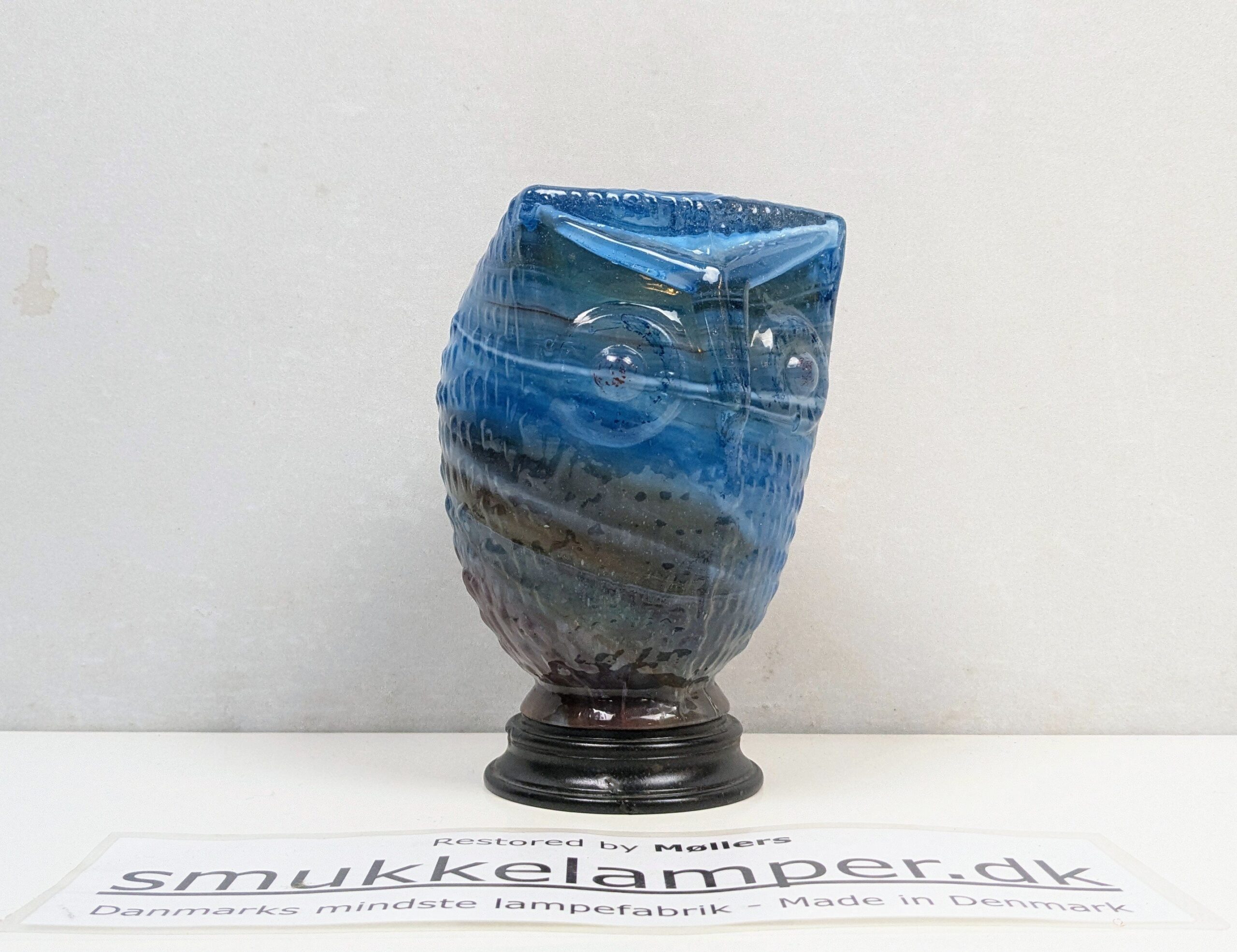 Skøn håndlavet unika glas ugle. 1970 Fuld restaureret. 18 cmH. Nyt el.