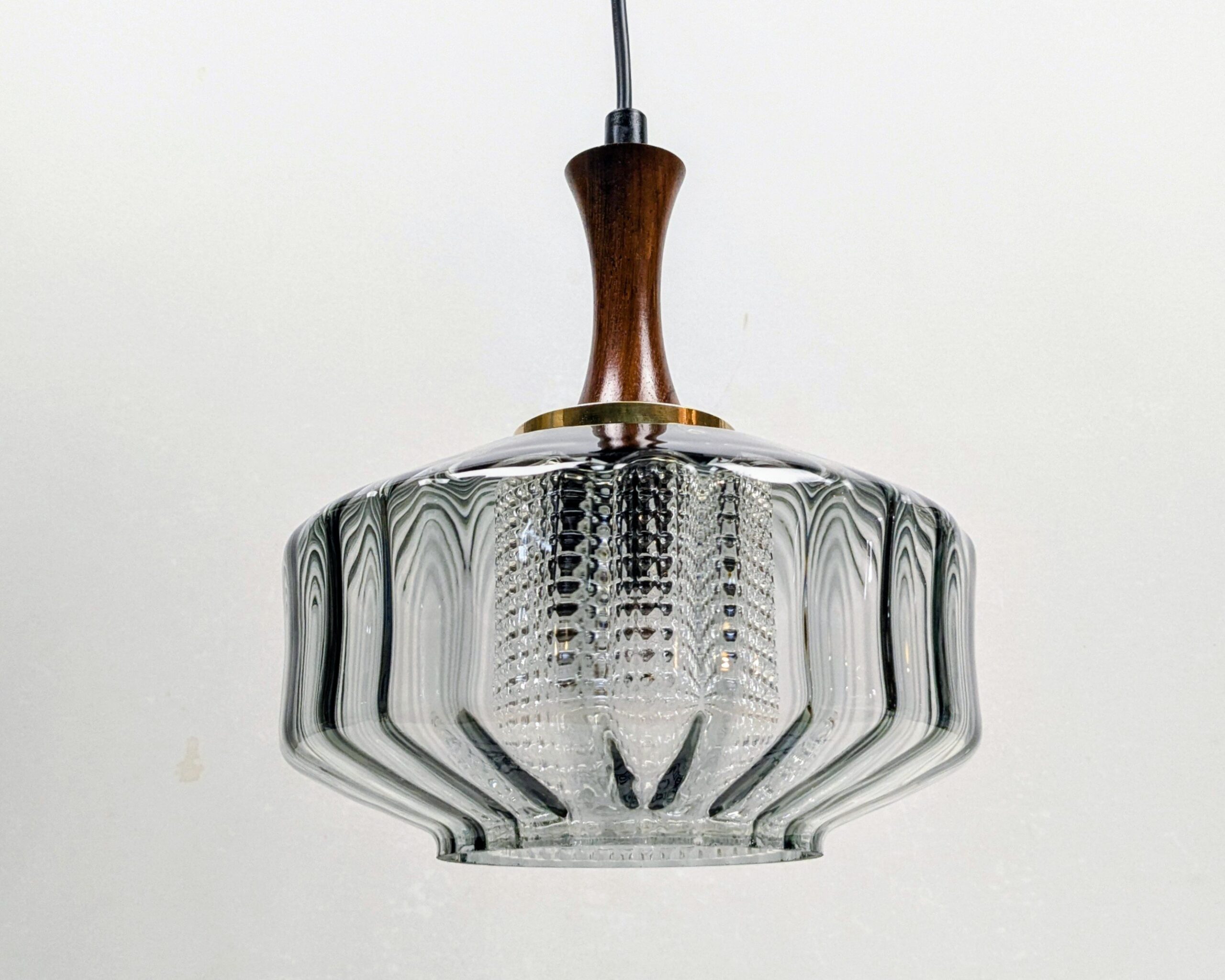 Storslået vintage hjørne pendel fra 1960 erne. Teak og sort tonet glas. Carl Fagerlund. Fuld restaureret. - Billede 4
