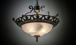 Skøn Hall lampe fra 1990. Ø43. Cortex Sweden. 130cm nedhæng.