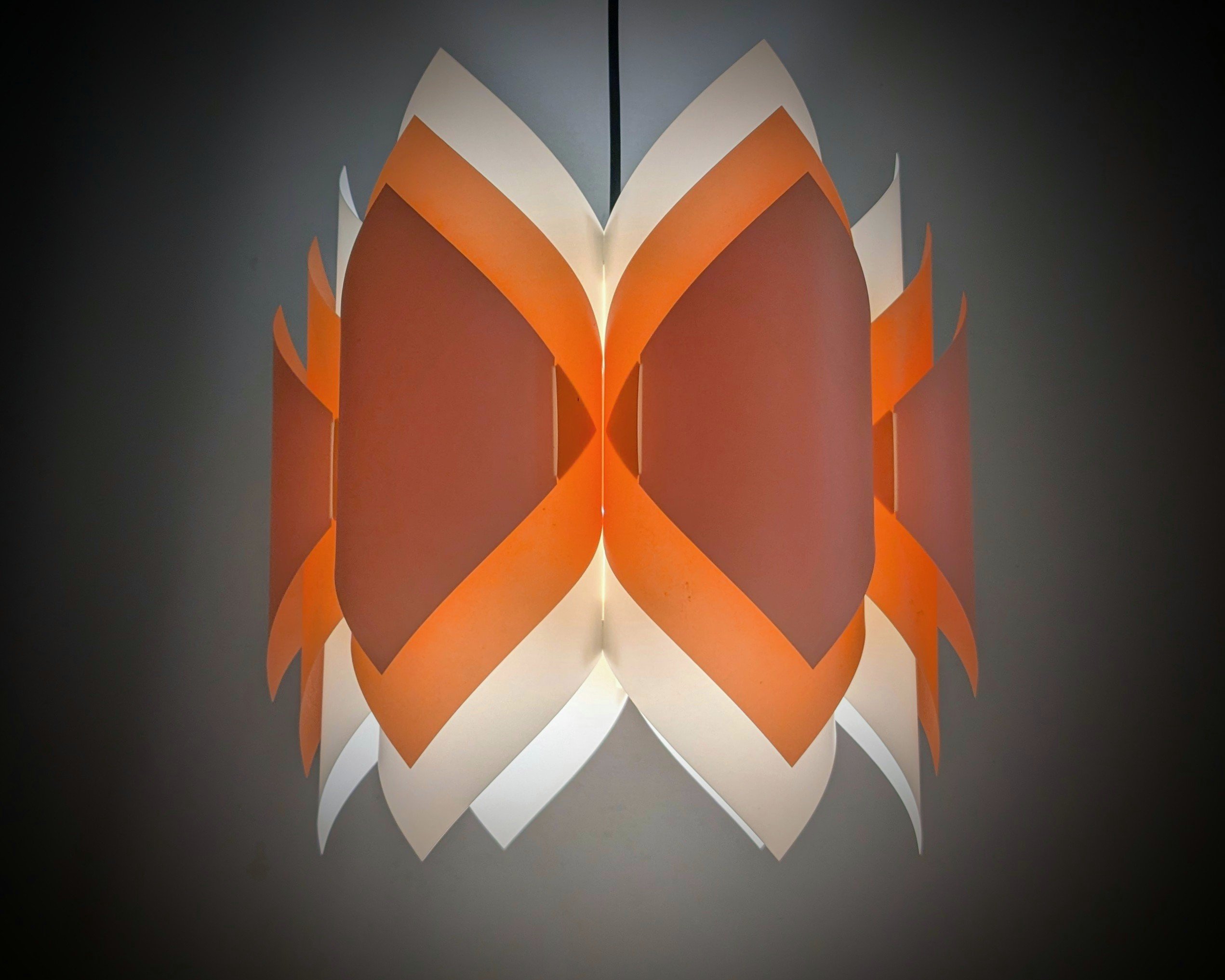 Sjælden Lars Schiøler “Ballet” – Høyrup light lampe . Ø35 Nyt el. Danish design 1960. Excellent condition.