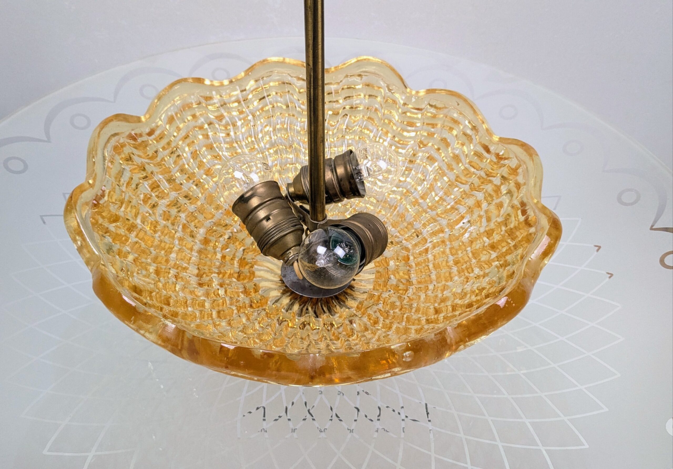 Storslået Orrefors Carl Fagerlund loftplafond 1950. Ø67. 10 kilo glas. Palæ plafond. Pickup only