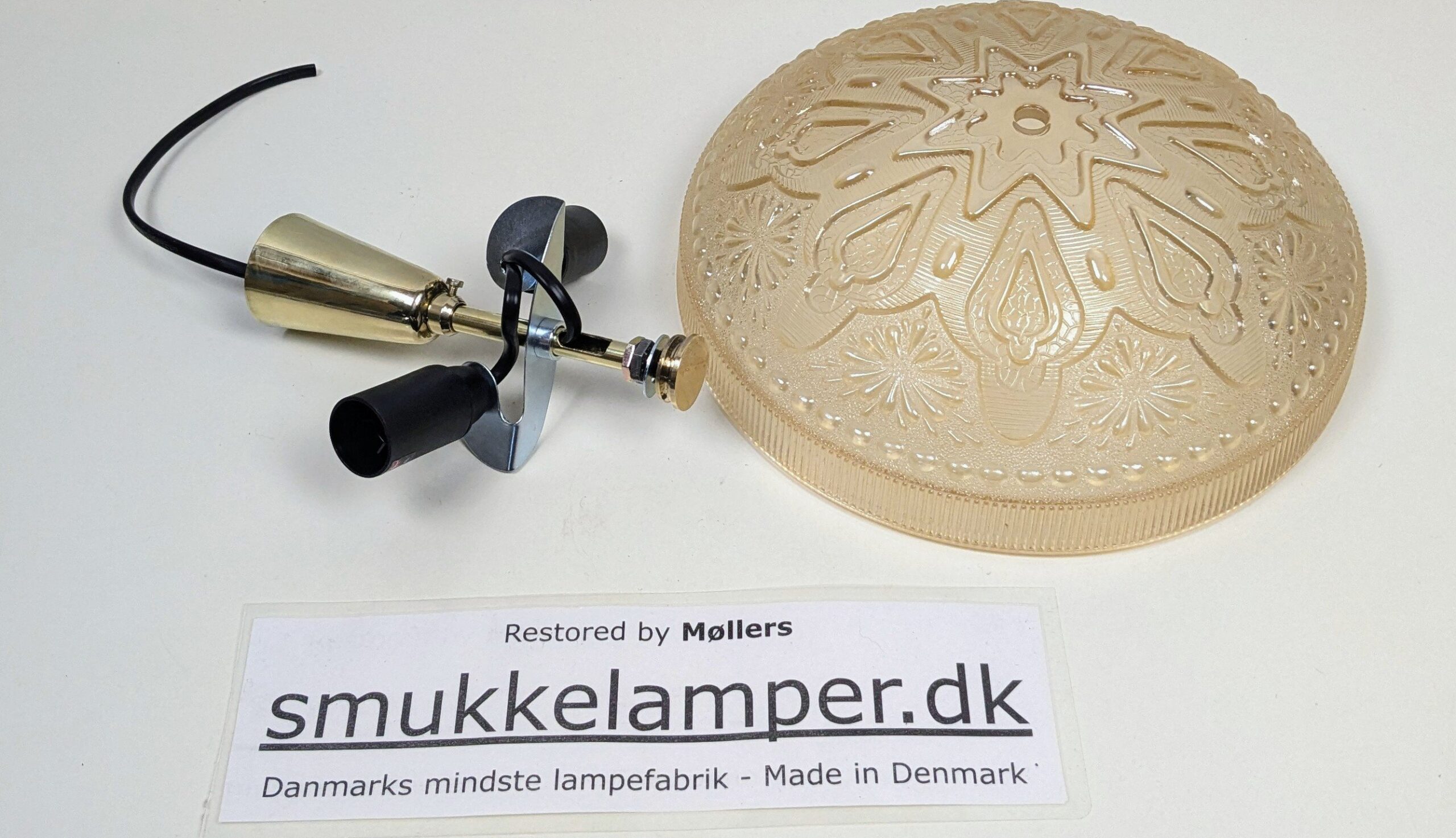 Custom håndsamlet Entre / stuk loftlampe. 1,2 kilo glas. Alt er nyt. Ø26. 20cm fast nedhæng. Møllers