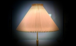 Original LE KLINT 328/39 standerlampe. Med brugsspor. Ø60 skærm. Pickup only.