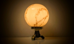 Art deco bordlampe. Custom håndsamlet. Ø20. 30cmH. Nyt el. Sjældent Uranium oxid glas. 1930