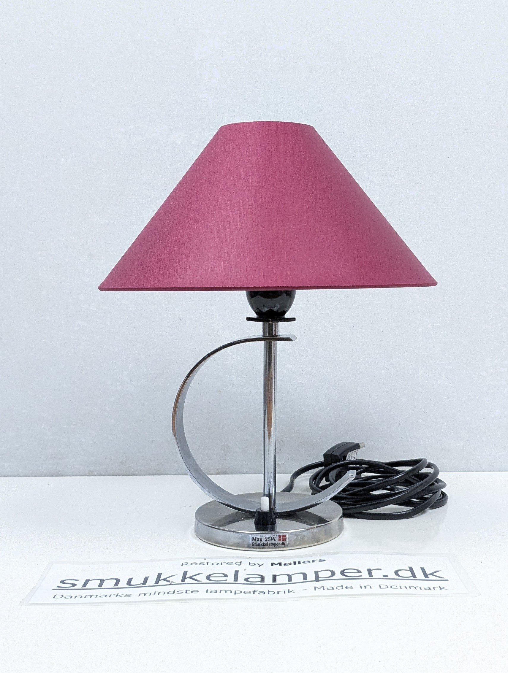 Skøn vintage bordlampe fra 1960. Fuld restaureret. Nyt el og ny Vinrød skærm. Ø23. 29cmH. - Billede 2