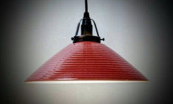 Mørk rosa Søholm keramik pendel. Nyt el. Danish design. 27 cm