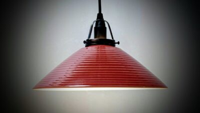 Mørk rosa Søholm keramik pendel. Nyt el. Danish design. 27 cm