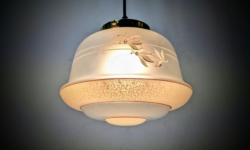 Fuld restaureret kuglependel fra 1920. Nyt el og nyt messing ophæng. Ø23.