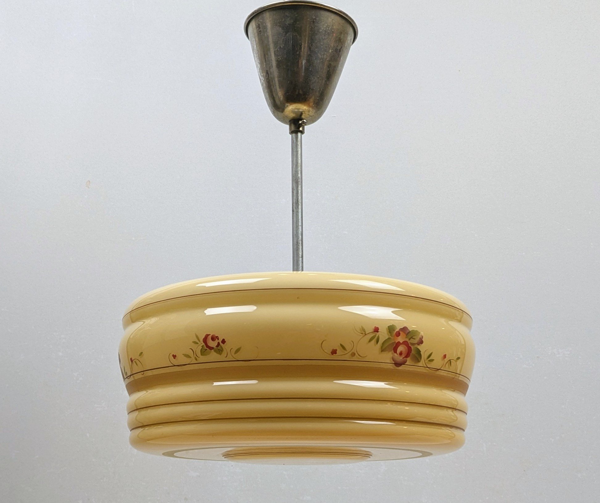 Stor skøn plafond fra 1920. Fuld restaureret. Ø30. 42 cm fast nedhæng. Klassisk elegance. - Billede 2