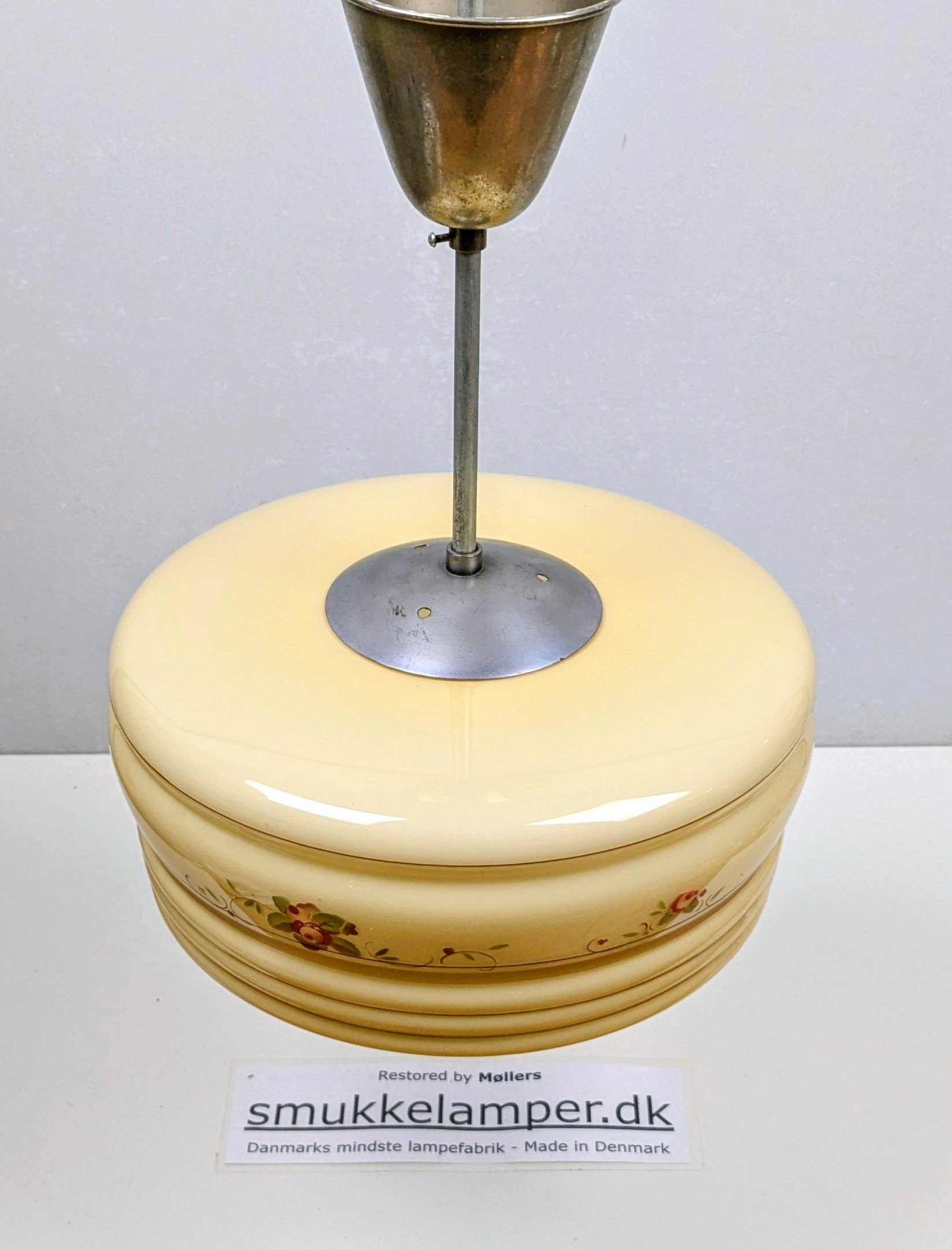 Stor skøn plafond fra 1920. Fuld restaureret. Ø30. 42 cm fast nedhæng. Klassisk elegance. - Billede 3