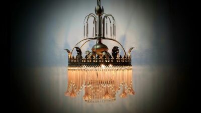 Overdådig Charleston lysekrone. Lyserød. 494 glas prismer. 130 cm fast nedhæng. Ø36. Pickup only