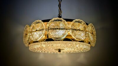 Skøn restaureret Carl Fagerlund lysekrone fra 1960. 135 cm nedhæng. Ø36. Pickup only