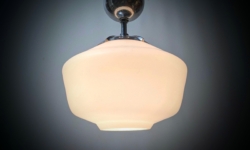 Klassisk Entre opalglas pendel fra 1960. Ø25. Nyt el. Fast nedhæng på 31 cm.