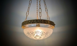 Fuld restaureret skønhed. Krystal krone. Håndlavet i 1960. Ø30. 70 cm fast nedhæng.