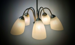 Dansk lysekrone fra 1940. Fuld restaureret. Ø55. Fog og Mørup. 68 cm fast nedhæng. Nyt el.