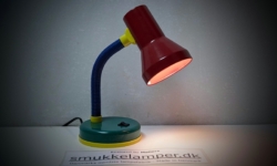 Klassisk Memphis style bordlampe. 27 cm Høj. Trio Leuchten