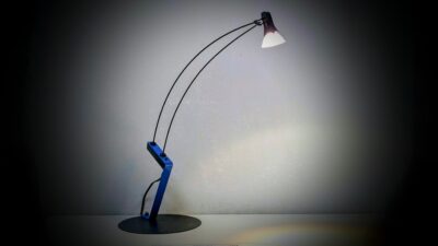 Sjælden Ikea "Rapid" bordlampe fra 1988. Klassisk cantilever design.