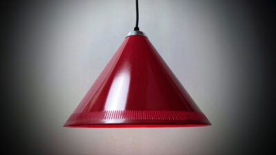 Fuld restaureret Bent Karlby pendel fra 1950. Nylakeret i original farve og nyt el. Ø31. LYFA