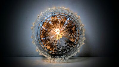 Skøn plafond med klart smukt glas. Ø26 12 cmH. Interiør til væg el. loft.