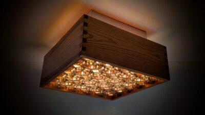 Klassisk dansk plafond i fyrretræ fra 1970. Nyt el m.m 25x25x15.