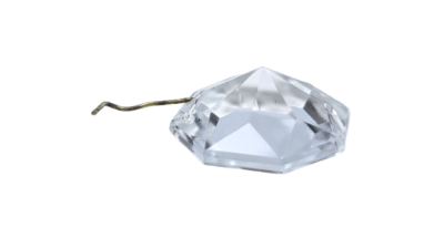 Krystal prisme m. ophæng. Til lysekrone. 24mmH. 22 mmB. 33 facet slebne sider. Brilliant Octogons