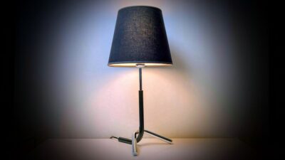 Danalight Joy Bordlampe – Dansk Design. Sort & Krom. 57 cmH. Excellent condition.
