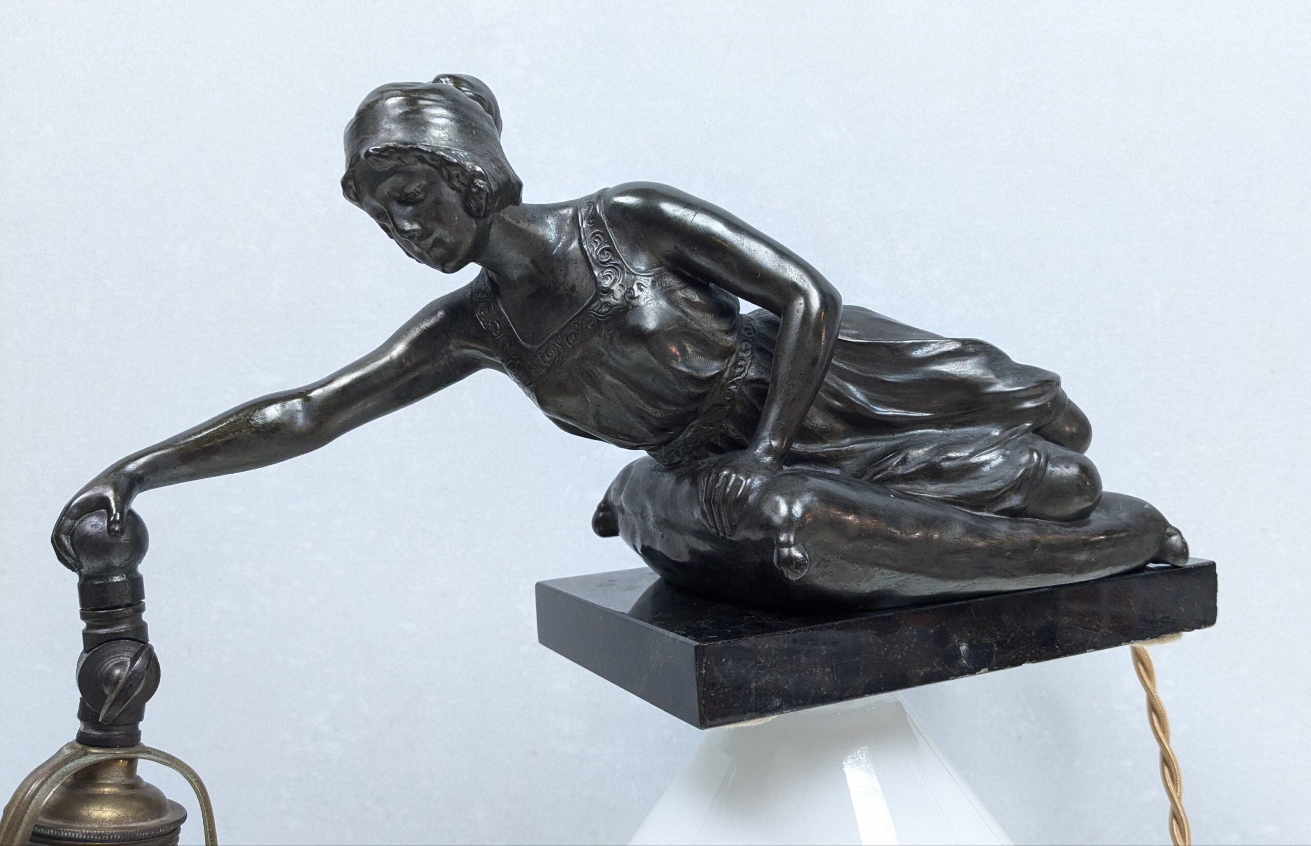 Antik Piano Lampe ca. 1920 – Bronze, Messing & Marmor | Art Nouveau / Jugendstil.