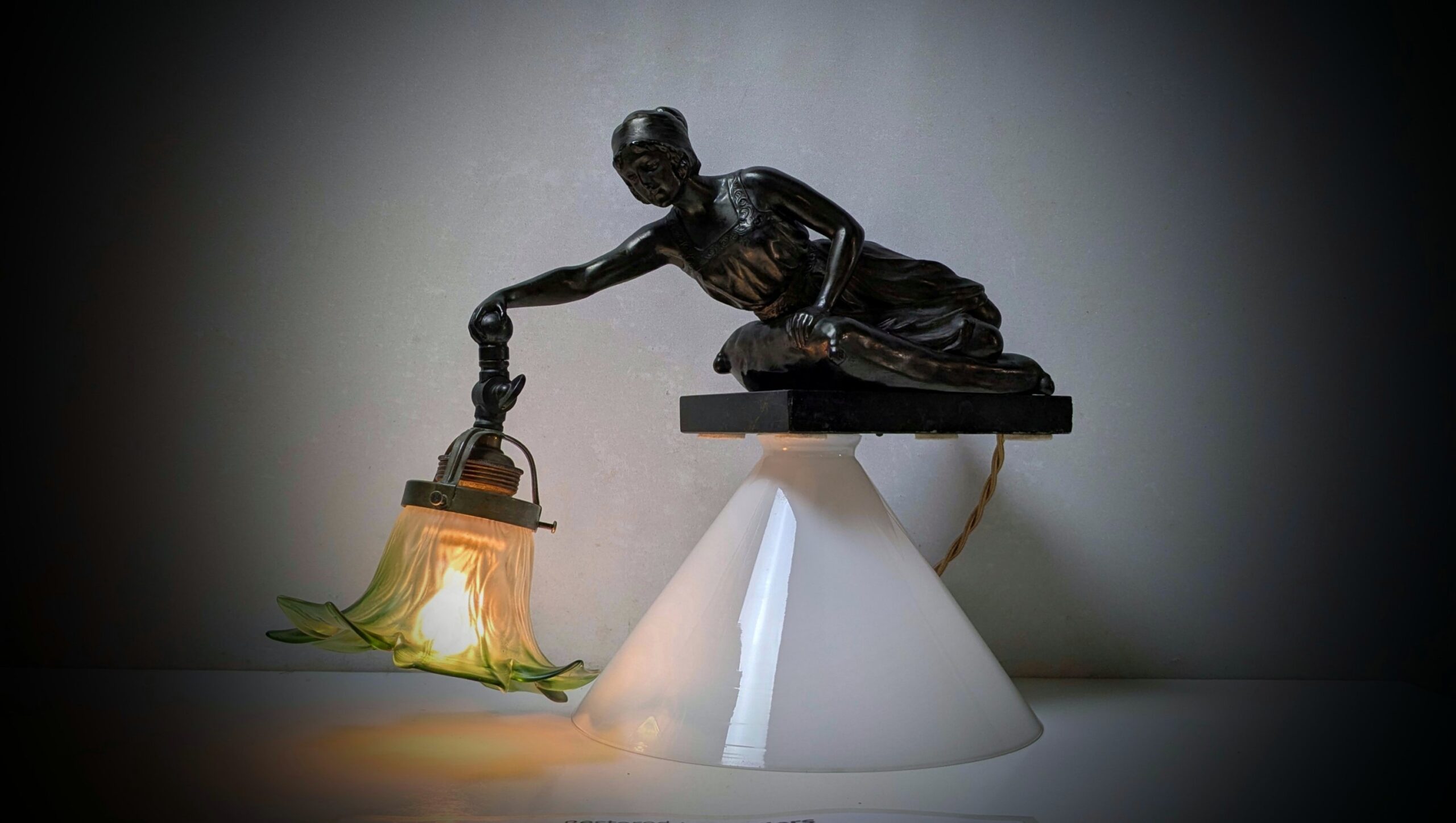 Antik Piano Lampe ca. 1920 – Bronze, Messing & Marmor | Art Nouveau / Jugendstil.