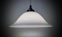 Stor skøn glas spisebord lampe fra 1980. Ø35. Nyt el. Classic.