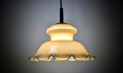 Vintage Glaspendel ca. 1980 – Ravgrå farvet Opalglas med | Restaureret. Ø27.