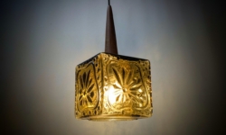 Skøn Carl Fagerlund glas lampe 1960. Fuld restaureret. Ø21. Dobbelt glas. Teak