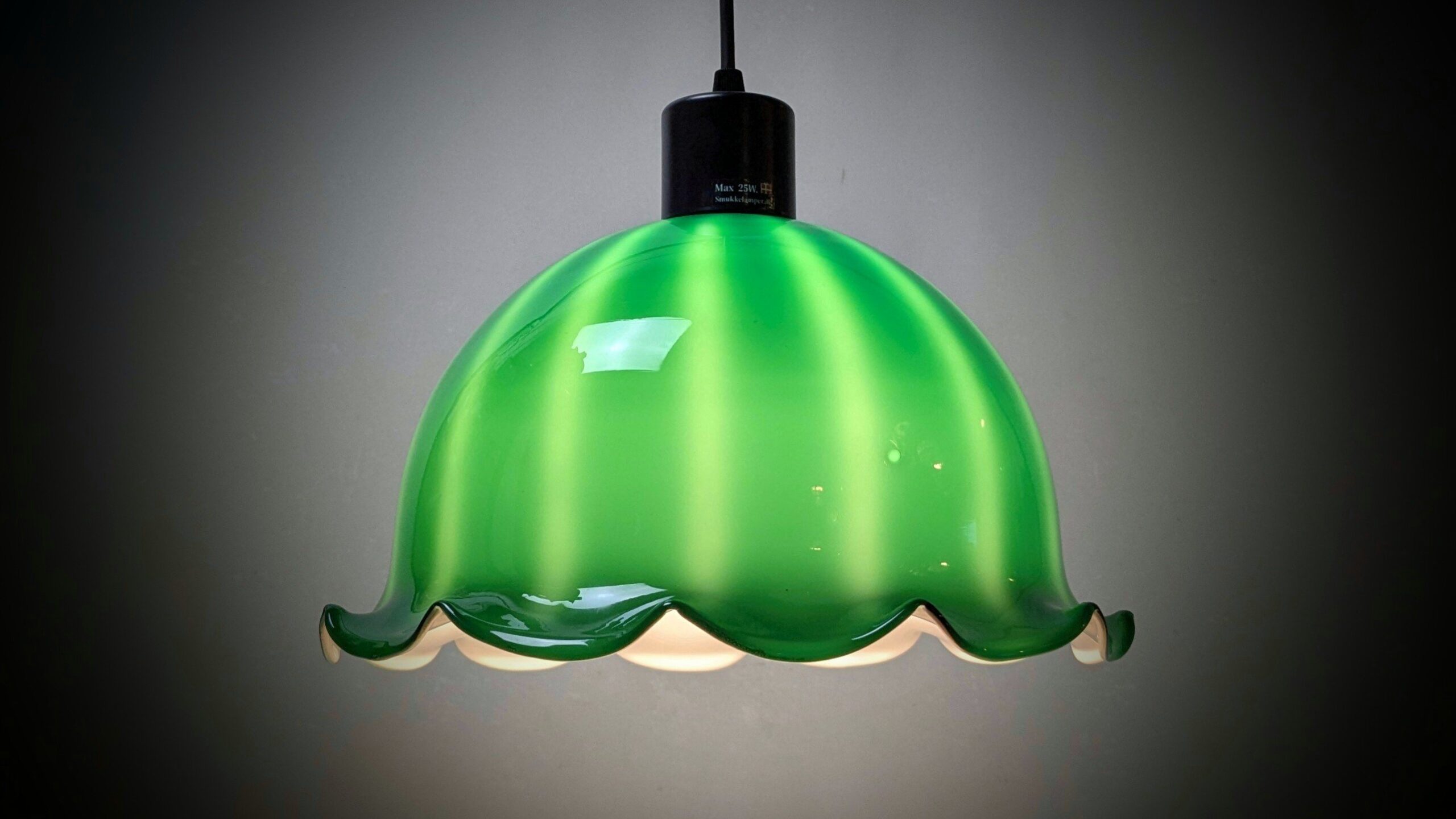 Vintage skandinavisk grøn glaspendel 1960 – fuldt restaureret Ø30cm. Nyt el m.m - Billede 3