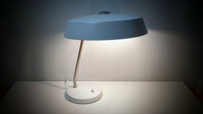 Vintage bordlampe fra 1950. Ang. Louis Kalff  – Professionelt Restaureret, 41 cm