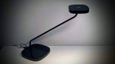 Luxo Trace Glamox. Norsk klassisk design kontorlampe. Sort. USB version med LED