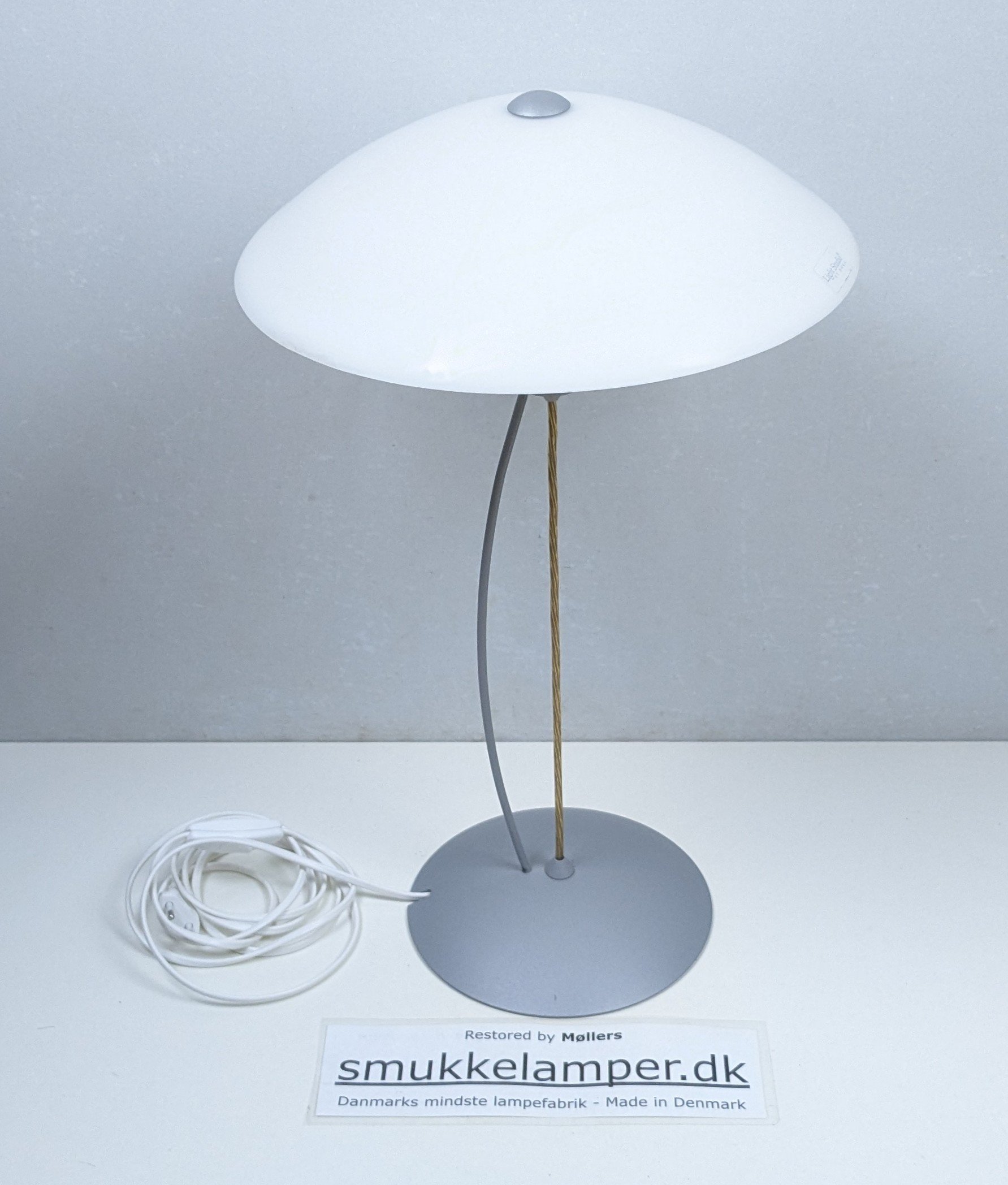 Danish design 1990. Light Studio. by Horn. Type 2220. 54 cmH. Delvist nyt el. - Billede 2