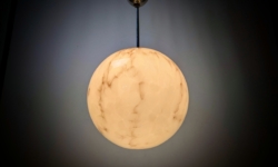 Stor restaureret Original marmoreret glas kuglependel loftslampe 1920erne. Ø27. Nyt el. m.m