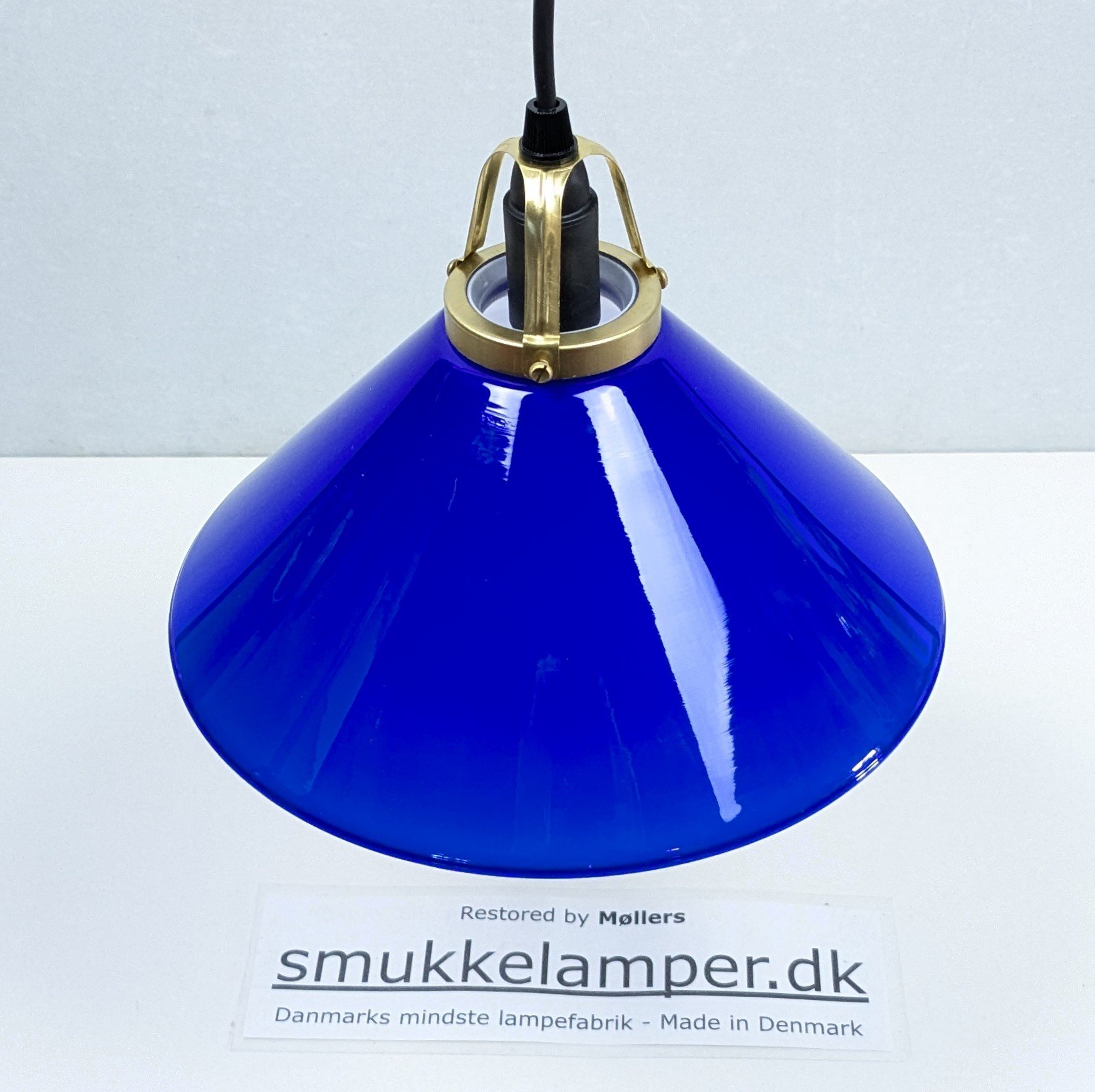 Skøn dansk blå skomager pendel fra 1980. Professionelt restaureret. Ø24,4. Odreco.