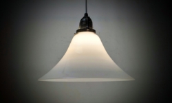 Luksuriøs Herregård køkken lampe. Ø27. Antik messing ophæng m.m