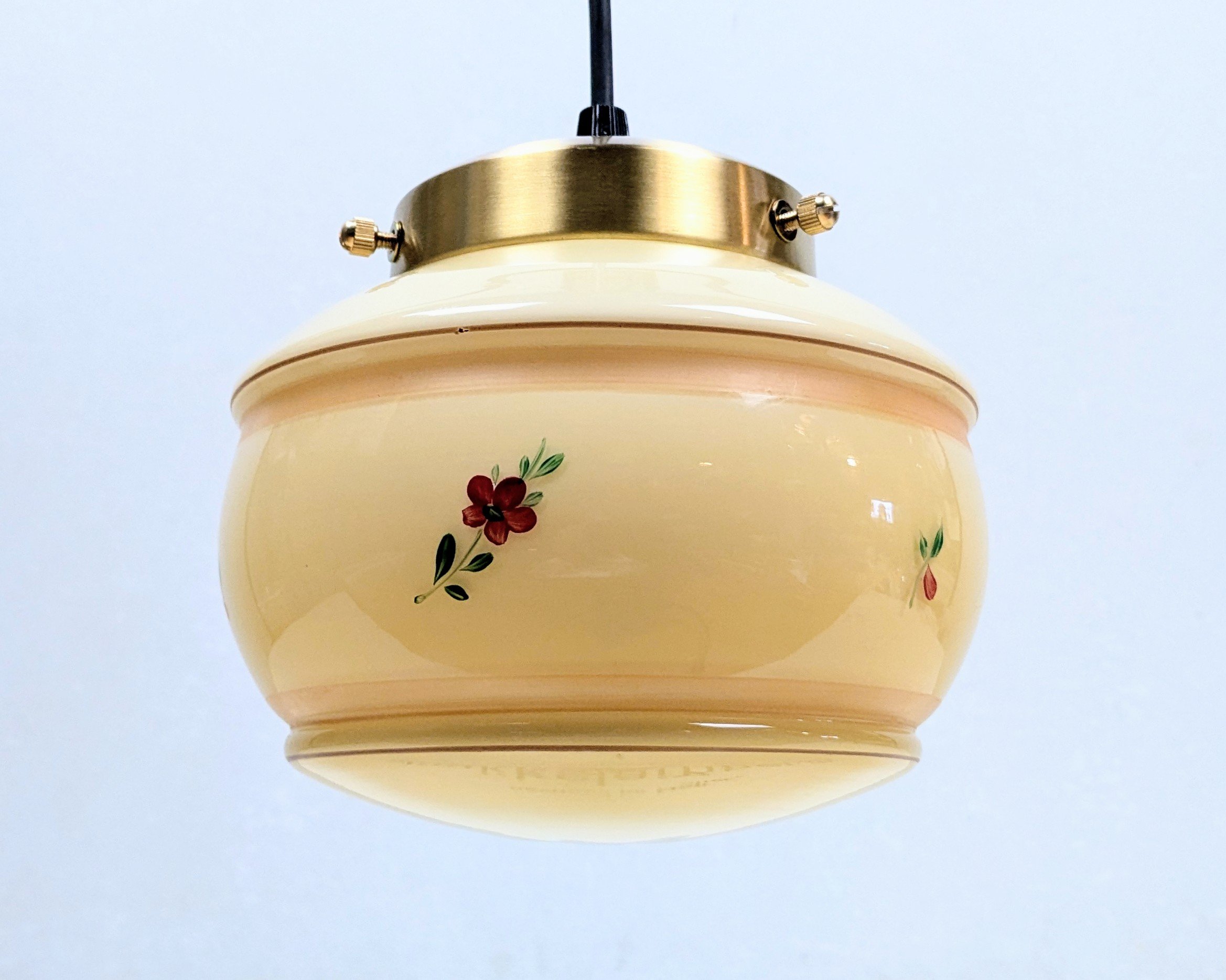 Skøn lille kuglependel fra 1930. Ø17. Nyt el og ophæng m.m.