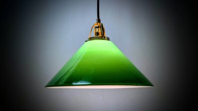 Håndlavet dansk skovgrøn skomager pendel 1980. Ø29,5 Professionelt restaureret.